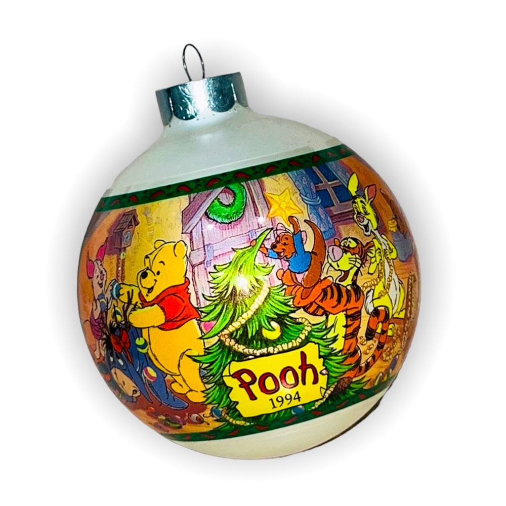 Vintage 1994 Disney Store WINNIE THE POOH CHRISTMAS ORNAMENT Glass Ball